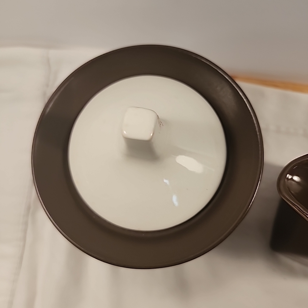 Vtg JOHNSON BROS TROPEZ Cream & Sugar Lid Set MCM Square Shape Brown Cream RARE - Picture 4 of 16